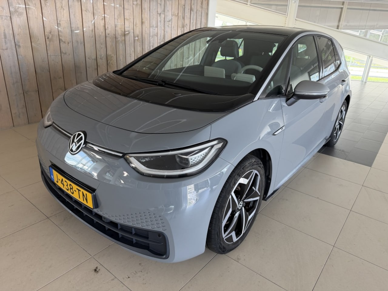 Volkswagen ID.3 - First Plus 58 kWh - AutoWereld.nl