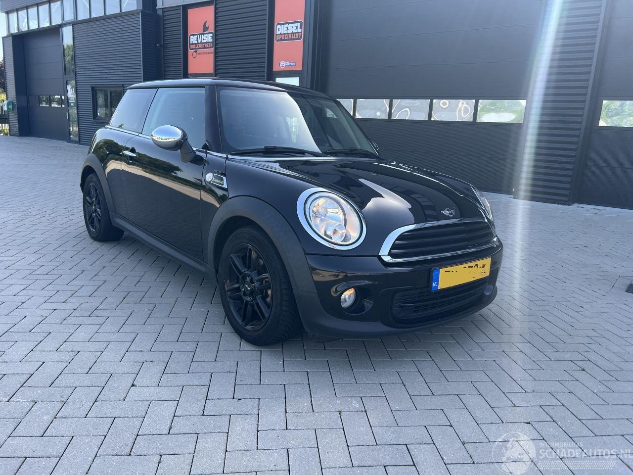 MINI One - 1.6 One MINIMALIST Chili - AutoWereld.nl