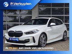 BMW 1-serie - 118i High M SPORT | PANORAMA | CAMERA | LEDER | SPORTSTOELEN | 18 INCH LM VELGEN | TREKHAA