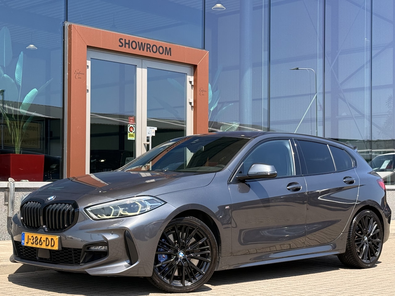 BMW 1-serie - 118i M-Sport Executive Edition | Apple Carplay | Harman Kardon | Leder | LED | Cruise | Ac - AutoWereld.nl
