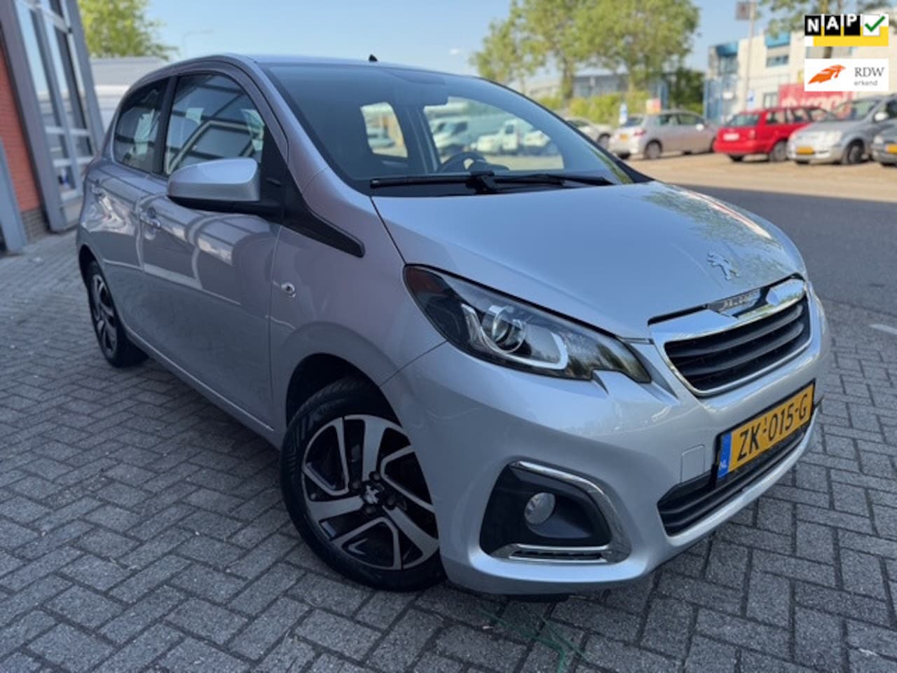 Peugeot 108 - 1.0 e-VTi Blue Lease Executive | NAO | CAMERA | CRUISE | - AutoWereld.nl