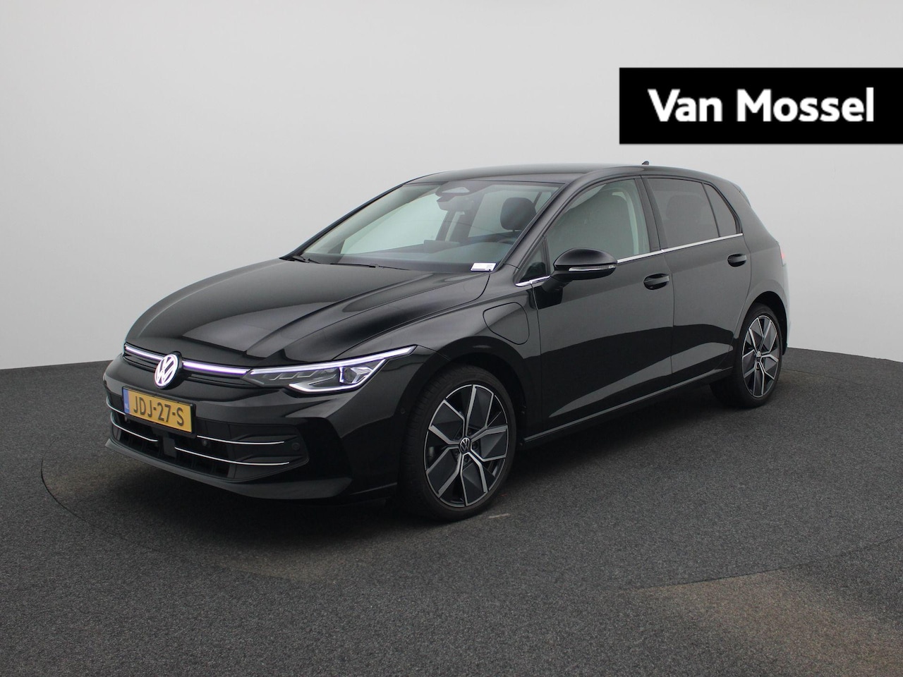 Volkswagen Golf - 1.5 eHybrid Style Edition 204 PK Origineel Nederlands | 1e Eigenaar | Navigatie | Stoelver - AutoWereld.nl