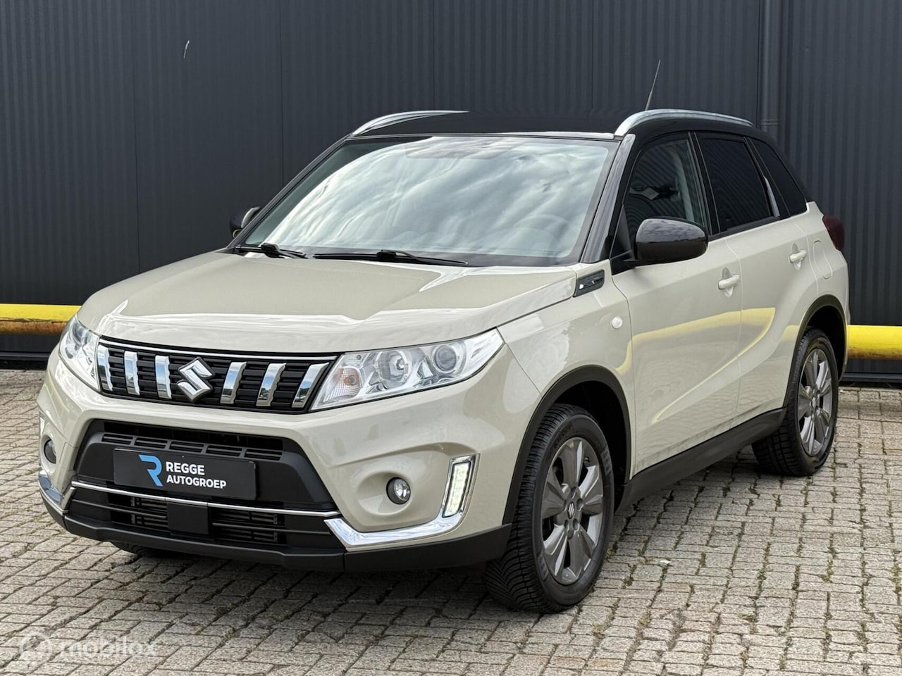 Suzuki Vitara - 1.0 Boosterjet Stijl TREKHAAK | NIEUWSTAAT - AutoWereld.nl