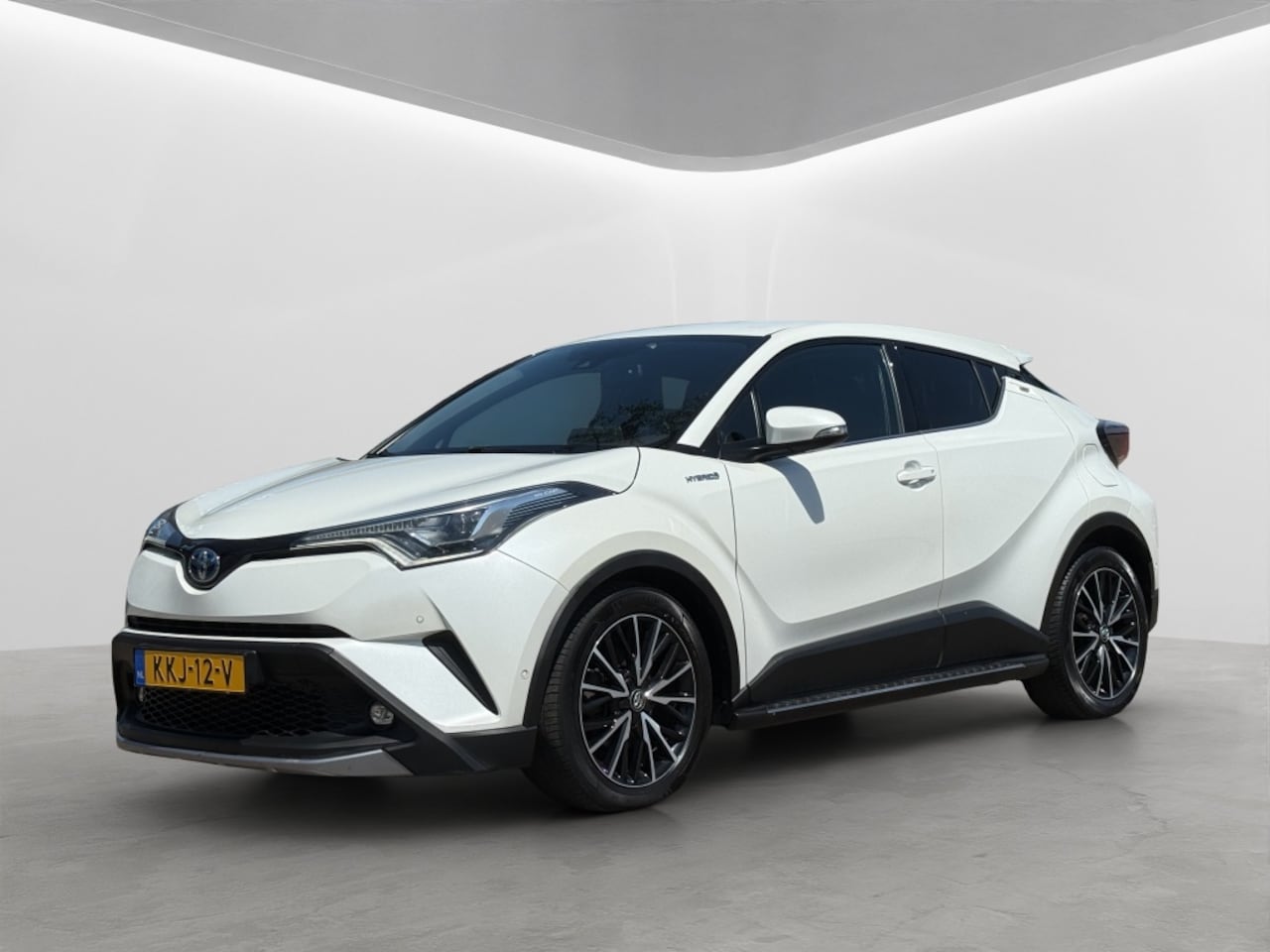Toyota C-HR - 1.8 Hybrid Executive 1.8 Hybrid Executive - AutoWereld.nl
