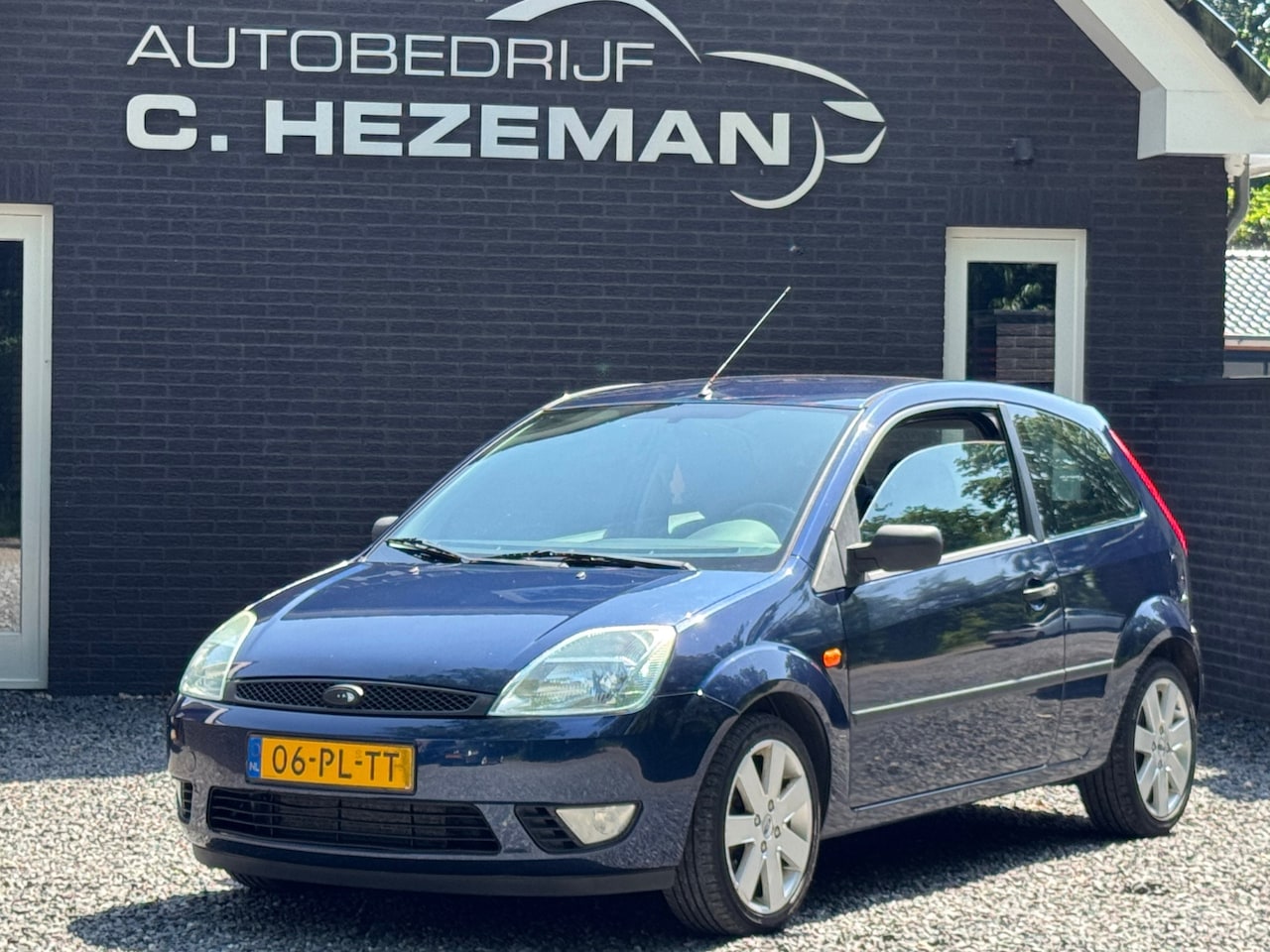 Ford Fiesta - 1.3 Futura inruilkoopje Airco nieuwe koppeling 178dkm nap - AutoWereld.nl