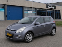Hyundai i20 - 1.4i 2009 5-DRS Airco Cruise Aux 1e Eigenaar