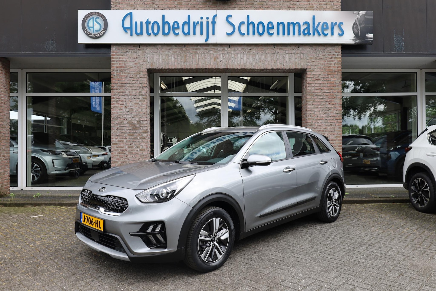 Kia Niro - 1.6 GDi Hybrid DynamicLine DEALERONH. NAP TREKHAAK CAMERA CARPLAY HALF-LEER ACC DAB NAVI C - AutoWereld.nl