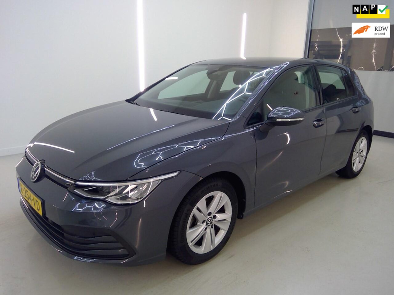 Volkswagen Golf - 1.0 TSI Life|NAVI|AIRCO|CARPLAY|NL AUTO|NAP| - AutoWereld.nl