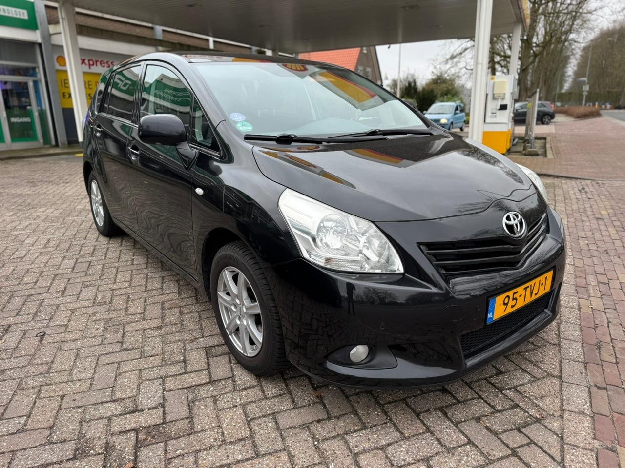 Toyota Verso - 1.6 VVT-i Business 1.6 VVT-i Business - AutoWereld.nl