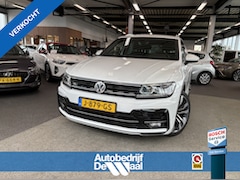 Volkswagen Tiguan - 1.5 TSi 150pk DSG Highline Business R-Line CAMERA/VIRTUAL/20INCH/ORYX WHITE PEARL