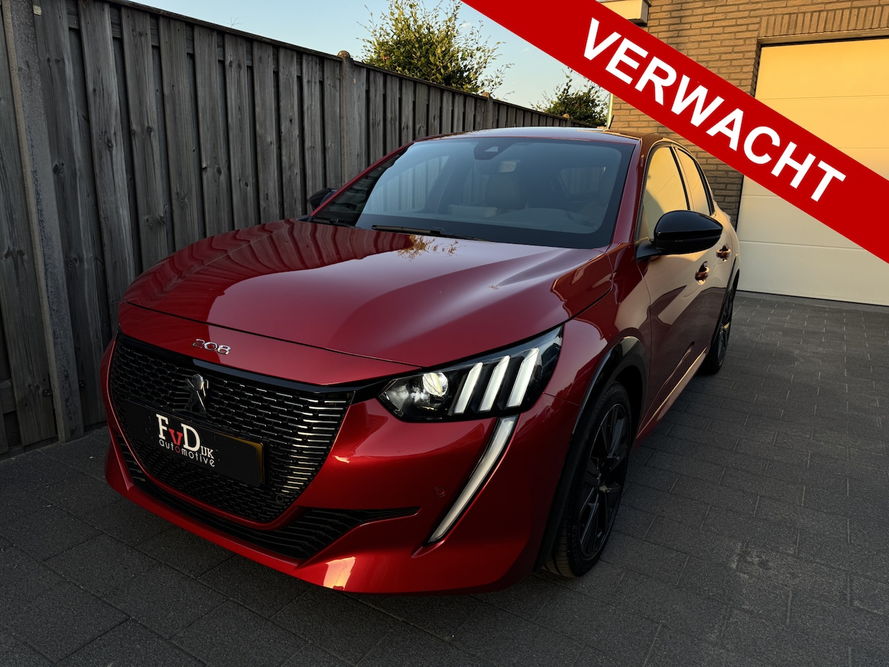 Peugeot 208 - 1.2 GT Aut VirtualCockpit Carplay Camera Navi Sportstoelen Led 17" Pdc GT-Line - AutoWereld.nl