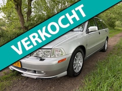 Volvo V40 - 2.0 Europa AUTOMAAT/Cruise/Airco/Stoelverw./APK NEW