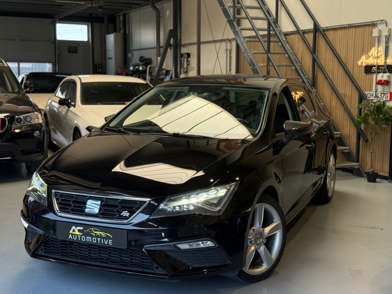 SEAT Leon ST - 1.4 TSI FR Xenon/Clima/Carplay - AutoWereld.nl