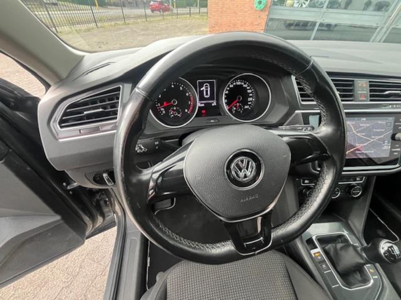 Volkswagen Tiguan - 1.4 TSI Comfortline Incl. 1 jaar Bovag garantie