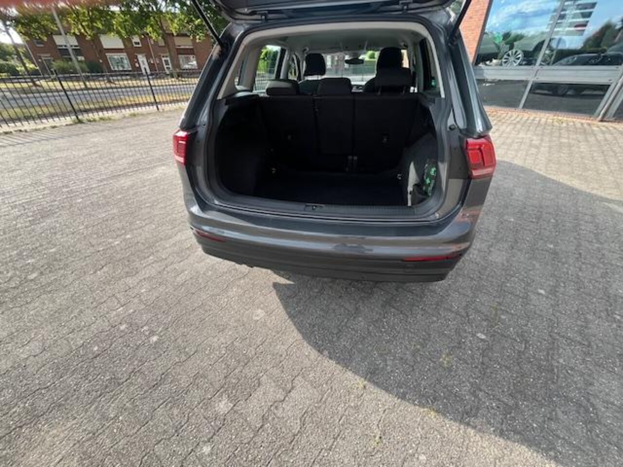 Volkswagen Tiguan - 1.4 TSI Comfortline Incl. 1 jaar Bovag garantie