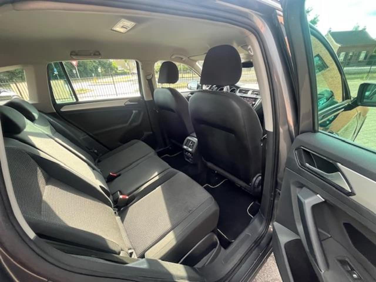 Volkswagen Tiguan - 1.4 TSI Comfortline Incl. 1 jaar Bovag garantie