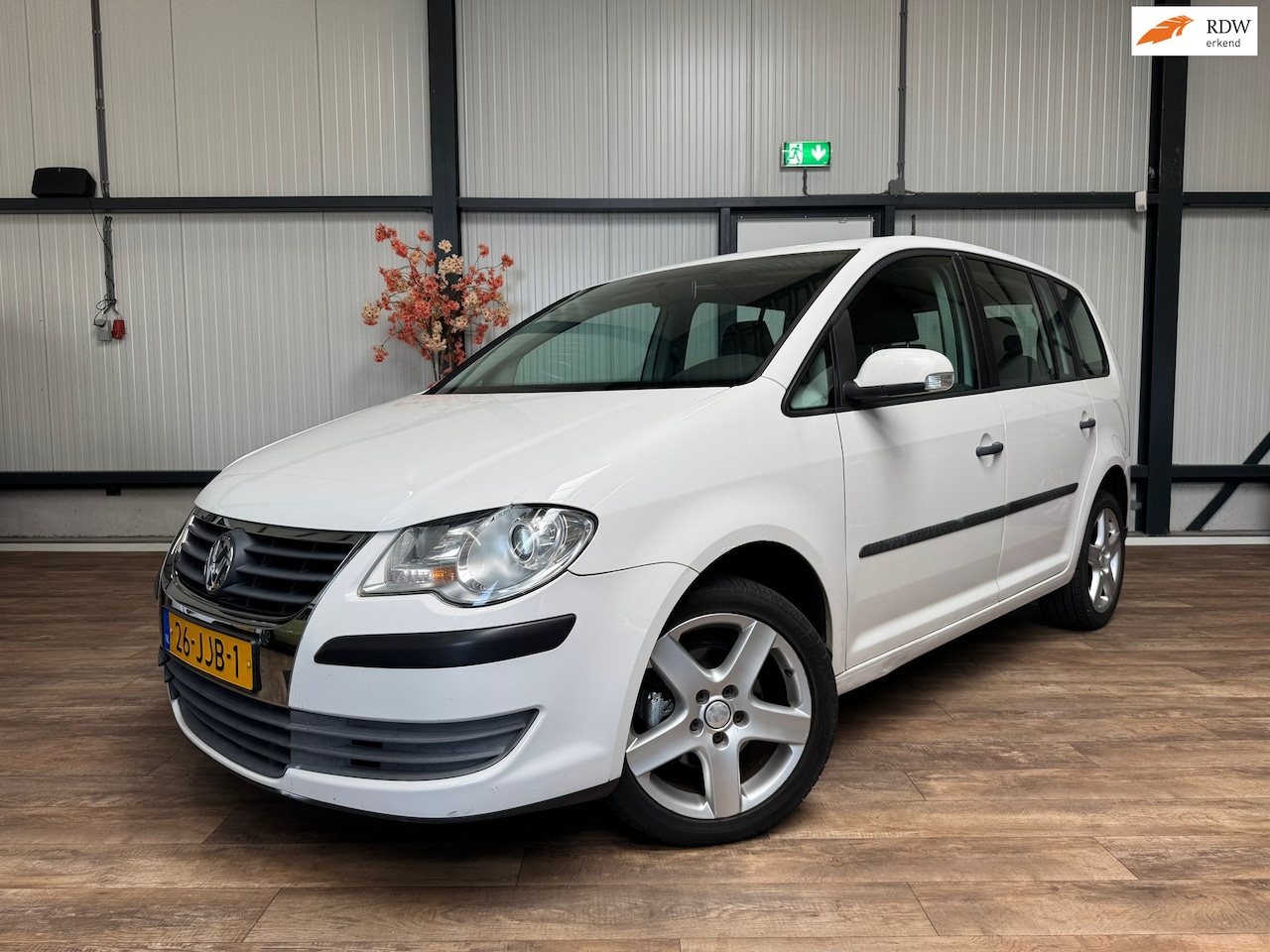 Volkswagen Touran - 1.9 TDI automaat / 5pers / airco / export/meeneemprijs! - AutoWereld.nl