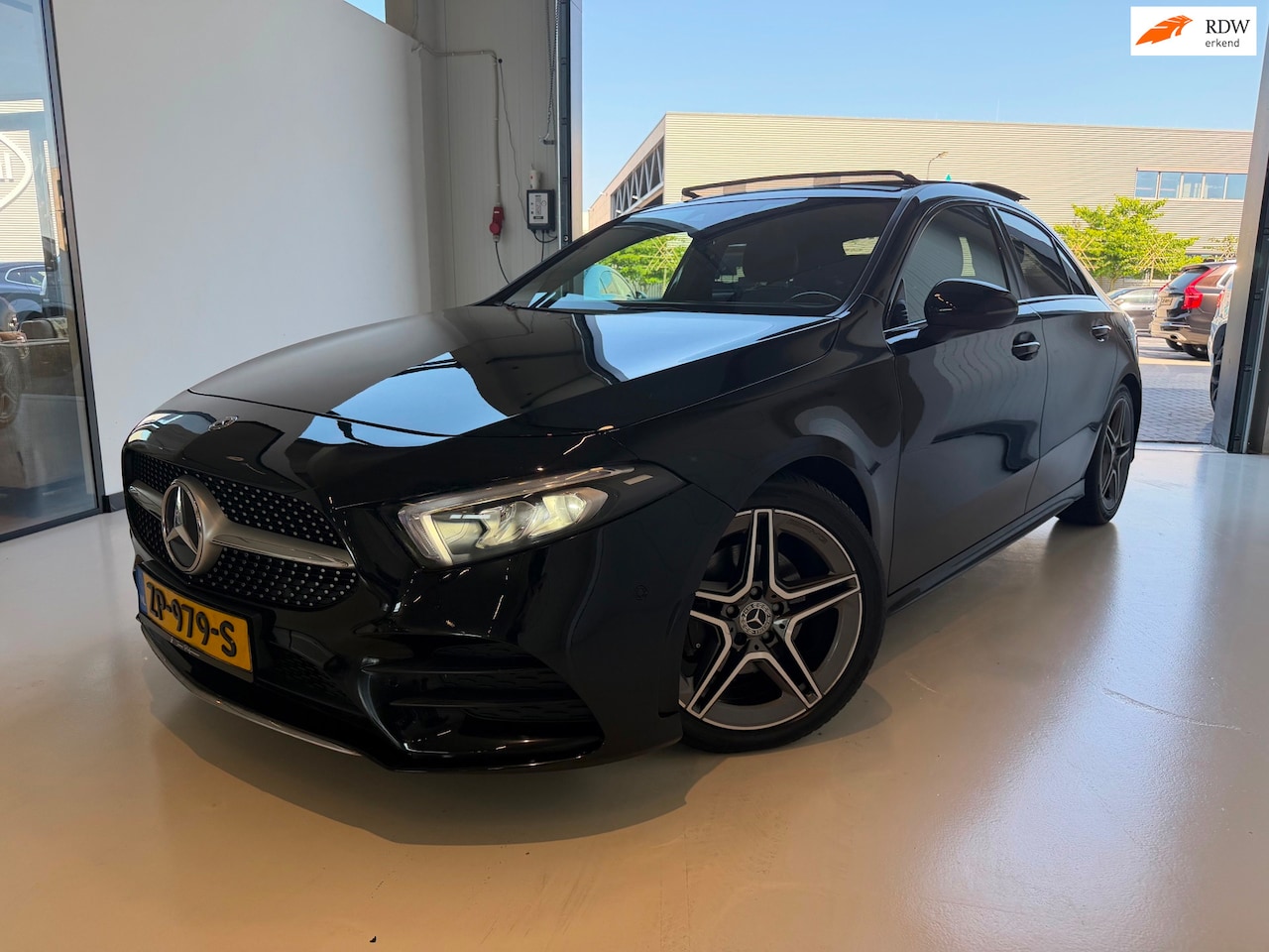 Mercedes-Benz A-klasse - 200 Advantage AMG pakket Panorama Garantie Leder - AutoWereld.nl