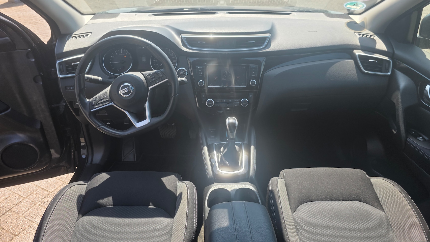 Nissan Qashqai - 1.3 N-Connecta