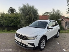 Volkswagen Tiguan - 1.4 TSI eHybrid PHEV Life | ACC | Camera