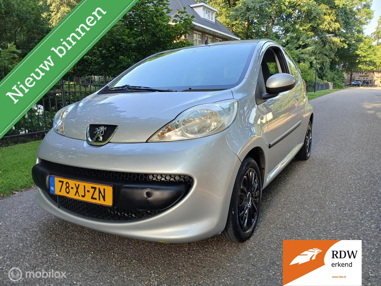 Peugeot 107 - 1.0-12V XS automaat airco - AutoWereld.nl