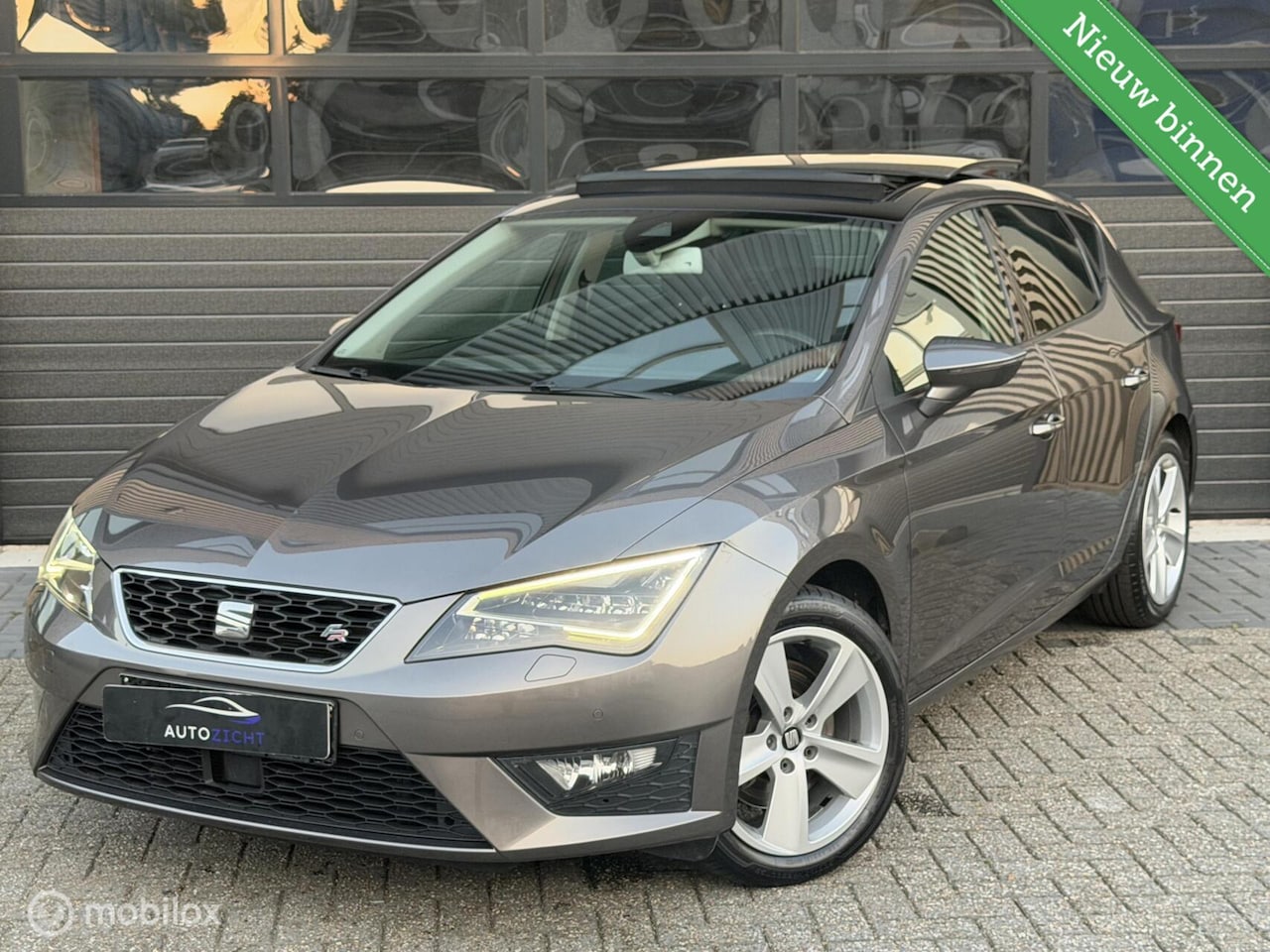 SEAT Leon - 1.8 TSI FR | Pano | Stoelverw | Cruise | Soundsys - AutoWereld.nl