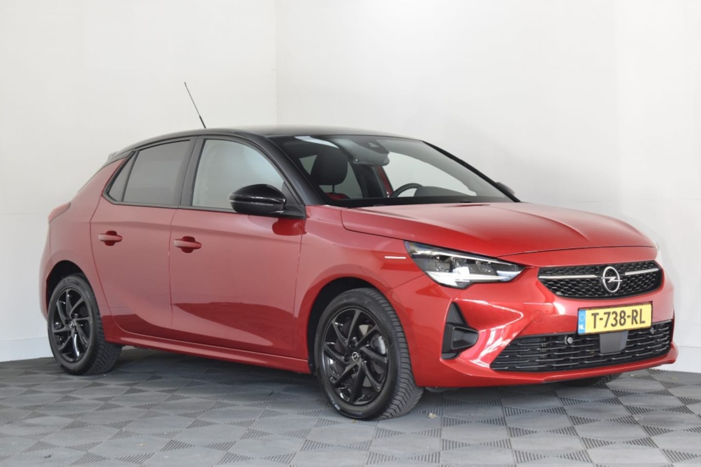 Opel Corsa - 1.2T. 100PK GS LINE - AutoWereld.nl