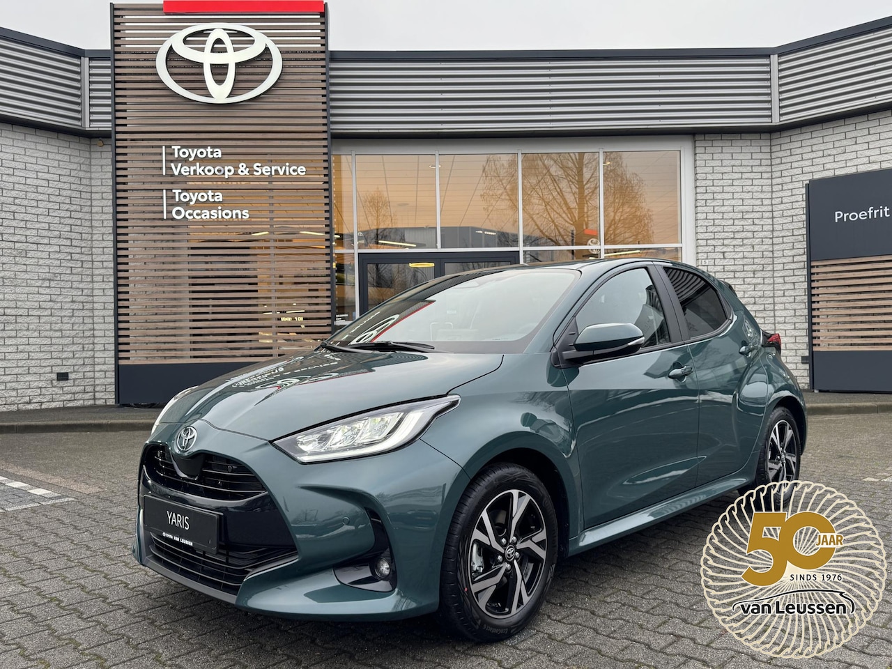 Toyota Yaris - HYBRID 115 DYNAMIC COMFORT PACK STOEL/STUURVERW PARK-SENSOREN BLIND-SPOT APPLE/ANDROID KEY - AutoWereld.nl