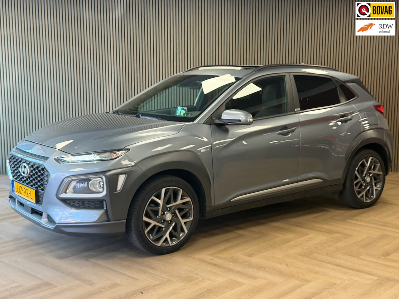 Hyundai Kona - 1.6 GDI HEV Fashion Design Sky AUT. PANORAMADAK NAVIGATIE STOEL/STUURVERWARMING CAMERA PDC - AutoWereld.nl