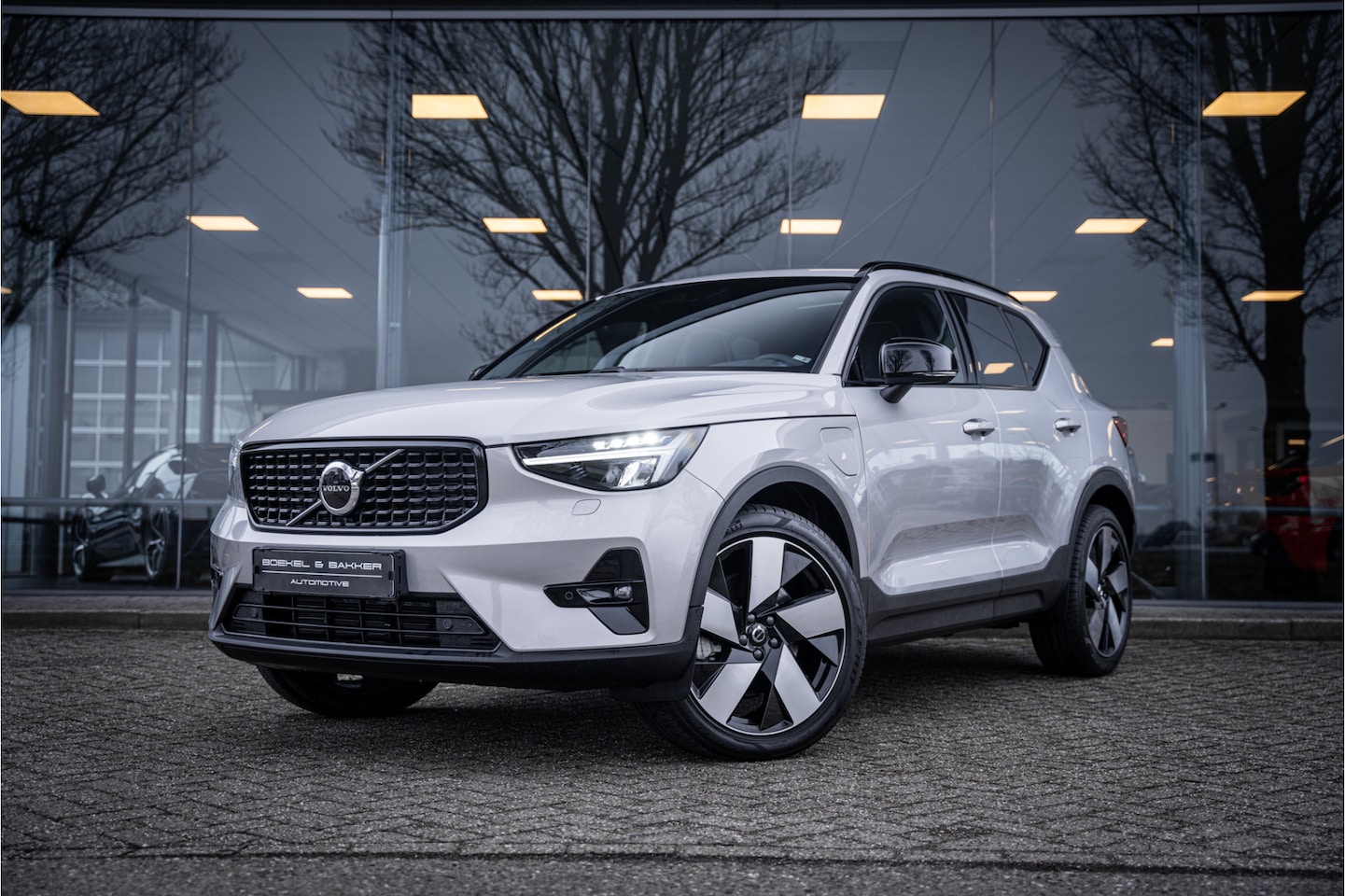 Volvo XC40 - T4 Recharge Ultimate Dark ** Panodak ** Harman/Kardon ** Memory - AutoWereld.nl