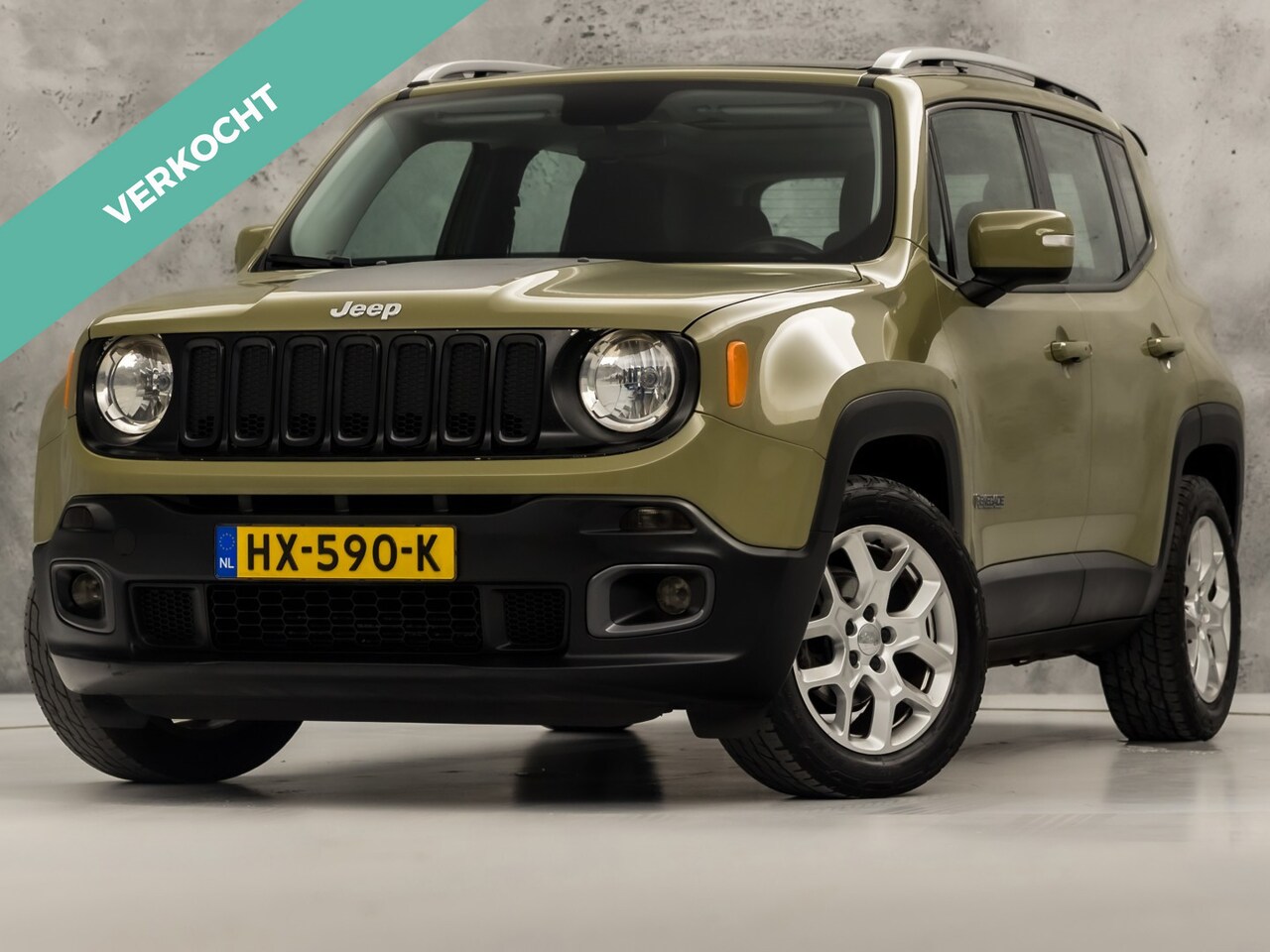 Jeep Renegade - 1.4 MultiAir Sport 140Pk (PANORAMADAK, NAVIGATIE, KEYLESS, LM VELGEN, SPORTSTOELEN, PARKEE - AutoWereld.nl