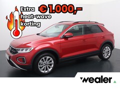 Volkswagen T-Roc - 1.5 TSI Life | 150 PK | Trekhaak | Adaptive Cruise Control | Climate control | Achteruitri