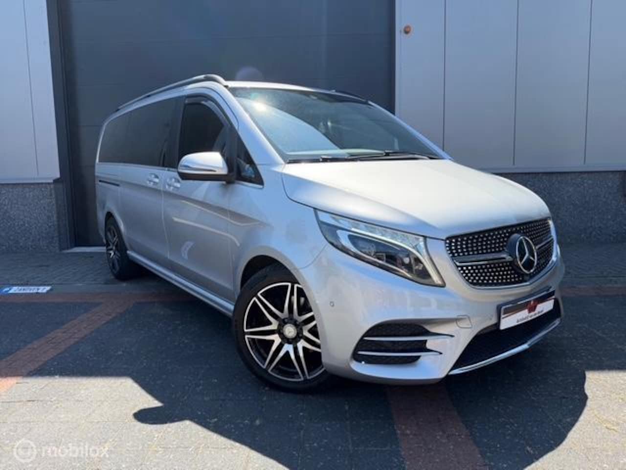 Mercedes-Benz V-klasse - 250d Extra Lang Avantgarde Edition 250d Extra Lang Avantgarde Edition - AutoWereld.nl