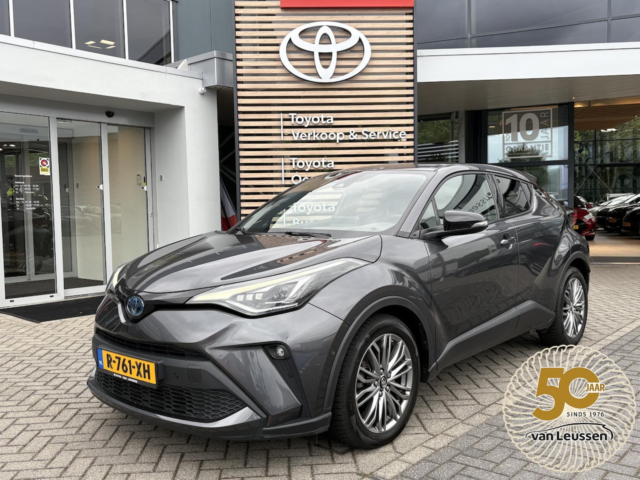Toyota C-HR - 1.8 Hybrid Executive NAV AUTOMAAT LM-18INCH CAMERA LED STOELVERW DAB - AutoWereld.nl