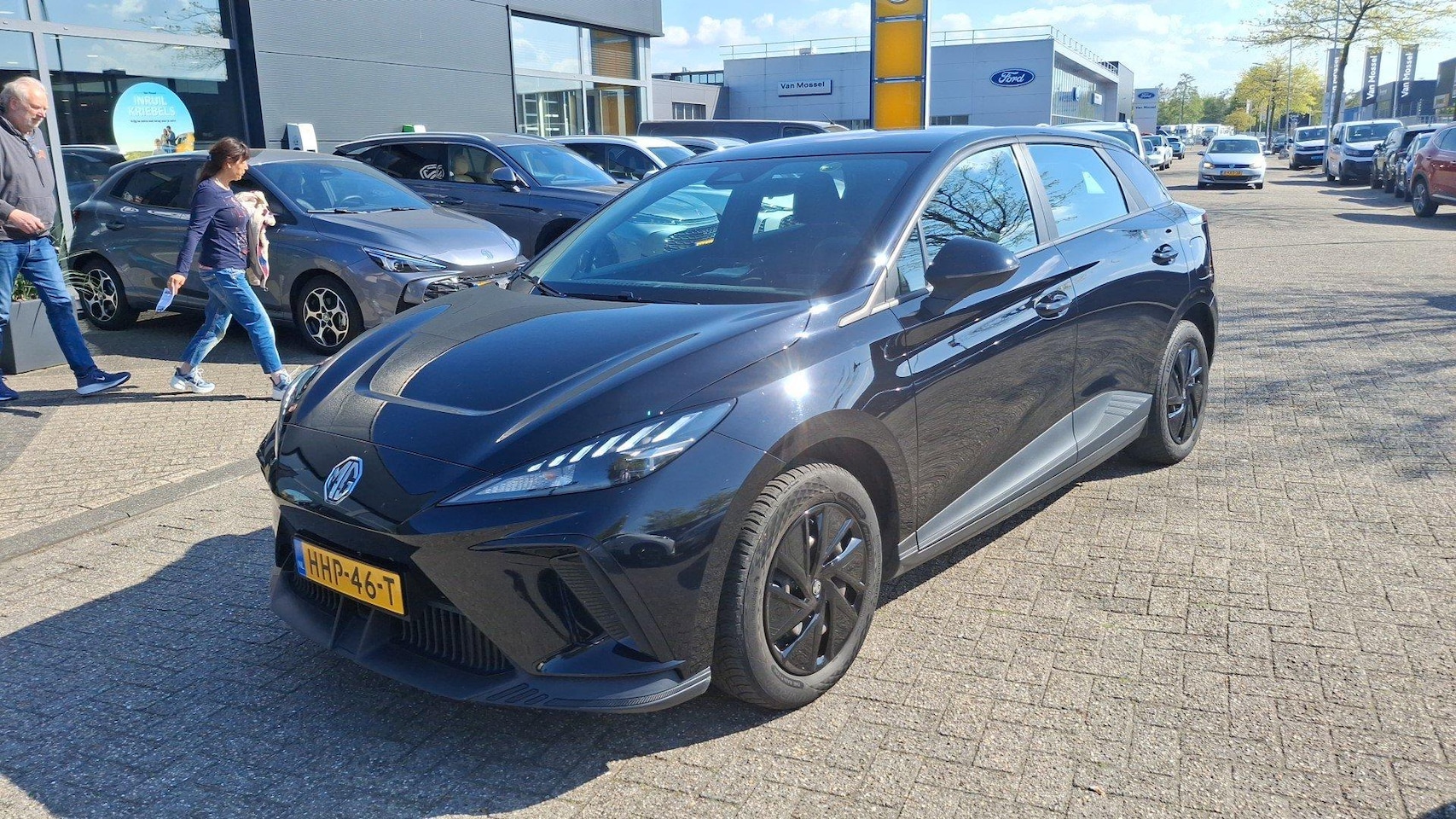 MG MG4 - Standard 51 kWh | Apple Carplay/Android Auto | Adaptieve Cruise Control | Led Verlichting - AutoWereld.nl
