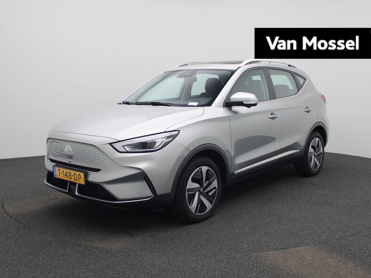 MG ZS - Long Range Luxury 70 kWh | Apple Carplay | Leder | Schuif/kantel dak | - AutoWereld.nl