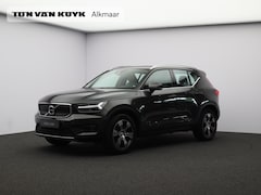 Volvo XC40 - 2.0 T4 190PK Inscription / Trekhaak / Lederen Bekleding / Stoelverwarming / Keyless / Park