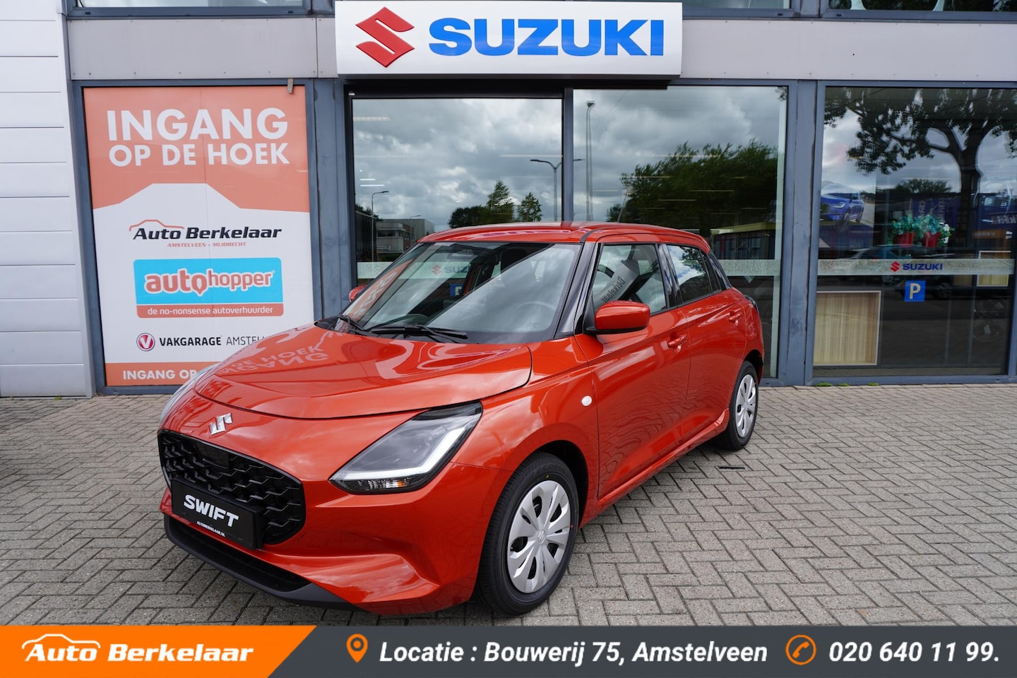 Suzuki Swift - 1.2 Comfort Smart Hybrid | WK Deal rijklaar € 21.499,- | Oranje boven | - AutoWereld.nl