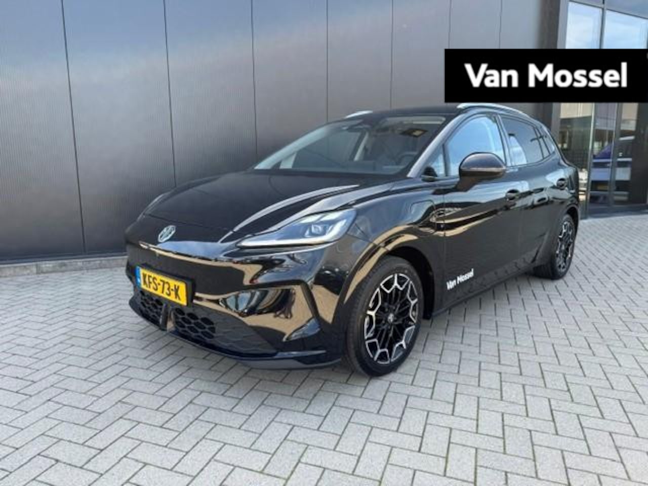 MG MG4 Electric Urban - EV Premium 54 kWh Navigatie | Stuur en Stoel verwarming | 360 gr camera | Draadloos Apple - AutoWereld.nl