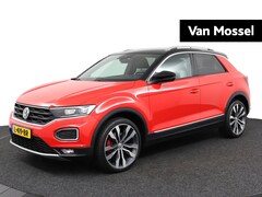 Volkswagen T-Roc - 2.0 TSI 4Motion Sport Automaat | Navigatie | Cruise control adaptief | Airco | Trekhaak 17