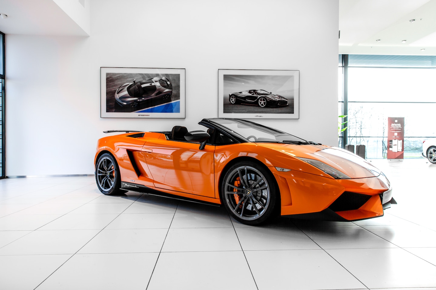 Lamborghini Gallardo - LP570-4 Spyder Performante ~Munsterhuis Sportscars~ - AutoWereld.nl