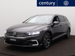 Volkswagen Passat - 1.4 TSI PHEV GTE Business Automaat - Navigatie - Trekhaak - ErgoComfort-stoel - Camera - S