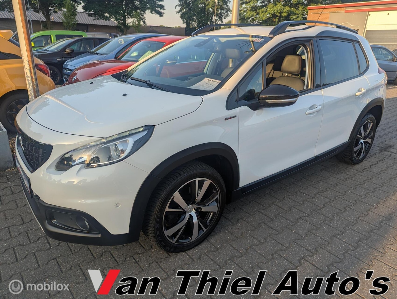 Peugeot 2008 - 1.2 PureTech GT-Line 1.2 PureTech GT-Line - AutoWereld.nl