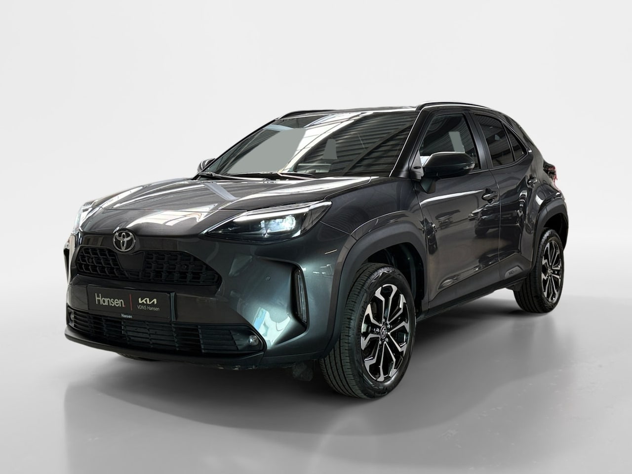 Toyota Yaris Cross - 1.5 Hybrid 115 Dynamic I Stuur en Stoelverwaming I Camera I Adptive Cruise - AutoWereld.nl