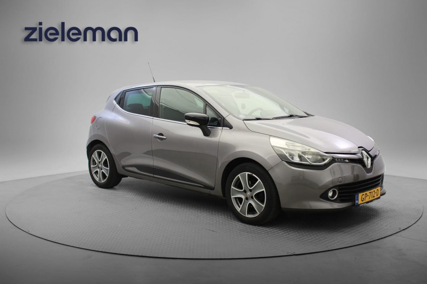 Renault Clio - 0.9 TCe ECO Night&Day - Navi, PDC, Cruise - AutoWereld.nl