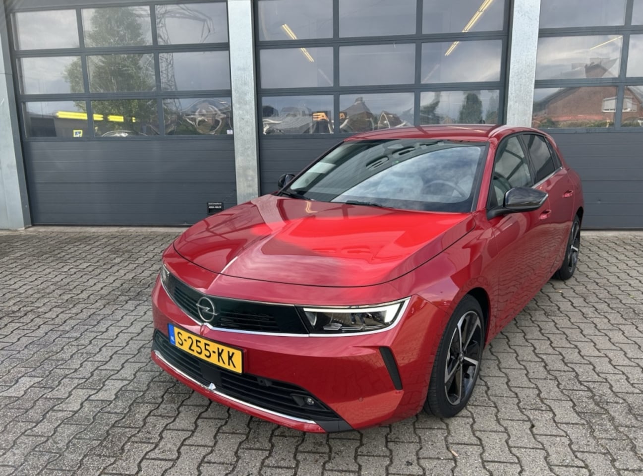 Opel Astra - 1.6 PHEV 180pk Automaat Business Elegance - AutoWereld.nl