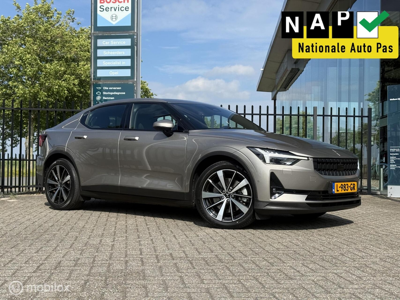Polestar 2 - Long Range Dual Motor Plus Pilot 78kWh 360 Camera - AutoWereld.nl