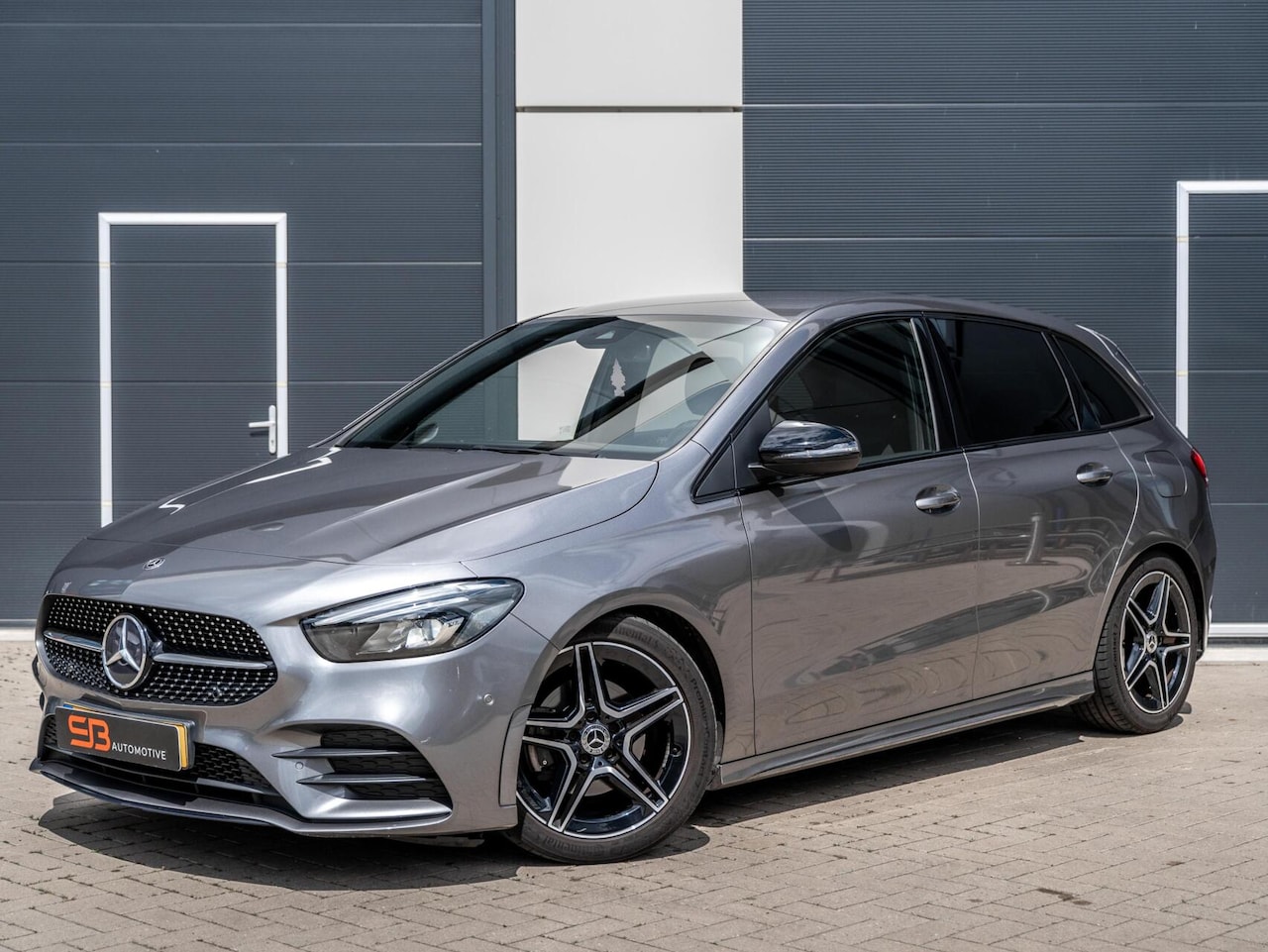 Mercedes-Benz B-klasse - 180 Business Solution AMG Navi|Carplay|VOL - AutoWereld.nl