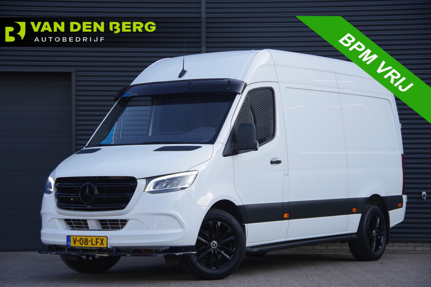 Mercedes-Benz Sprinter - 319 3.0 V6 L2H2 3P, AUT. LED, STANDKACHEL, STOELVERWARMING, CAMERA, CRUISE, LEDER STUUR, N - AutoWereld.nl