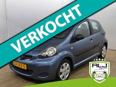 Toyota Aygo - Occasion 1.0-12V Access | 5 deurs | Trekhaak | Radio met aux | Leuke km stand | Leuke kleu
